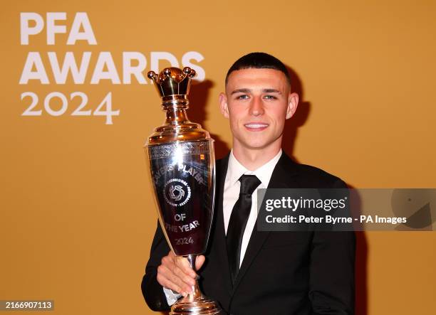 PFA Awards: Phil Foden wins Men's Player of the Year & Cole Palmer Young Player of the Year